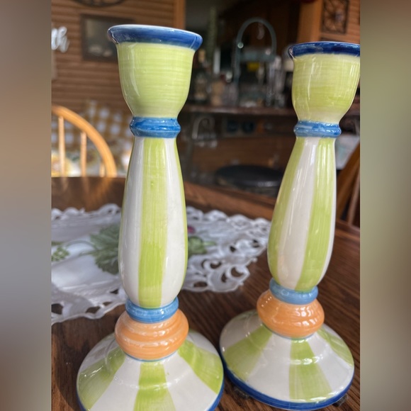 Andrea by Sadek Pair of Porcelain Candle Stick Holders - Picture 4 of 6